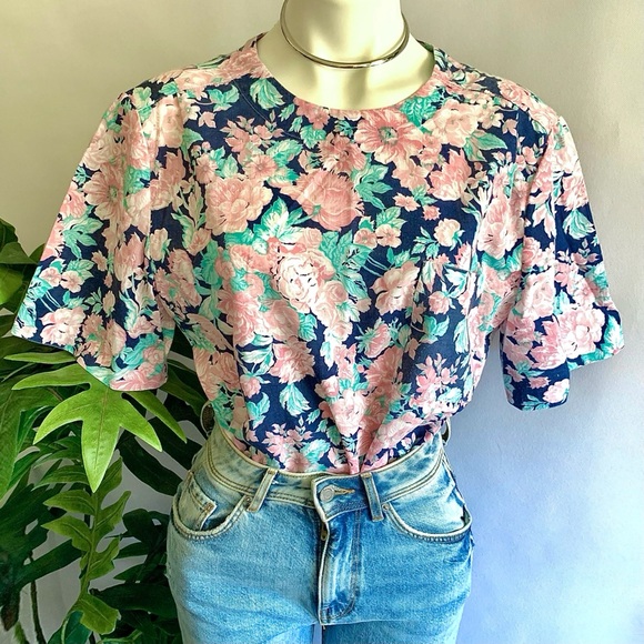 Vintage Tops - v i n t a g e :: Cottagecore Haberdashery Pastel Floral Slub Blouse